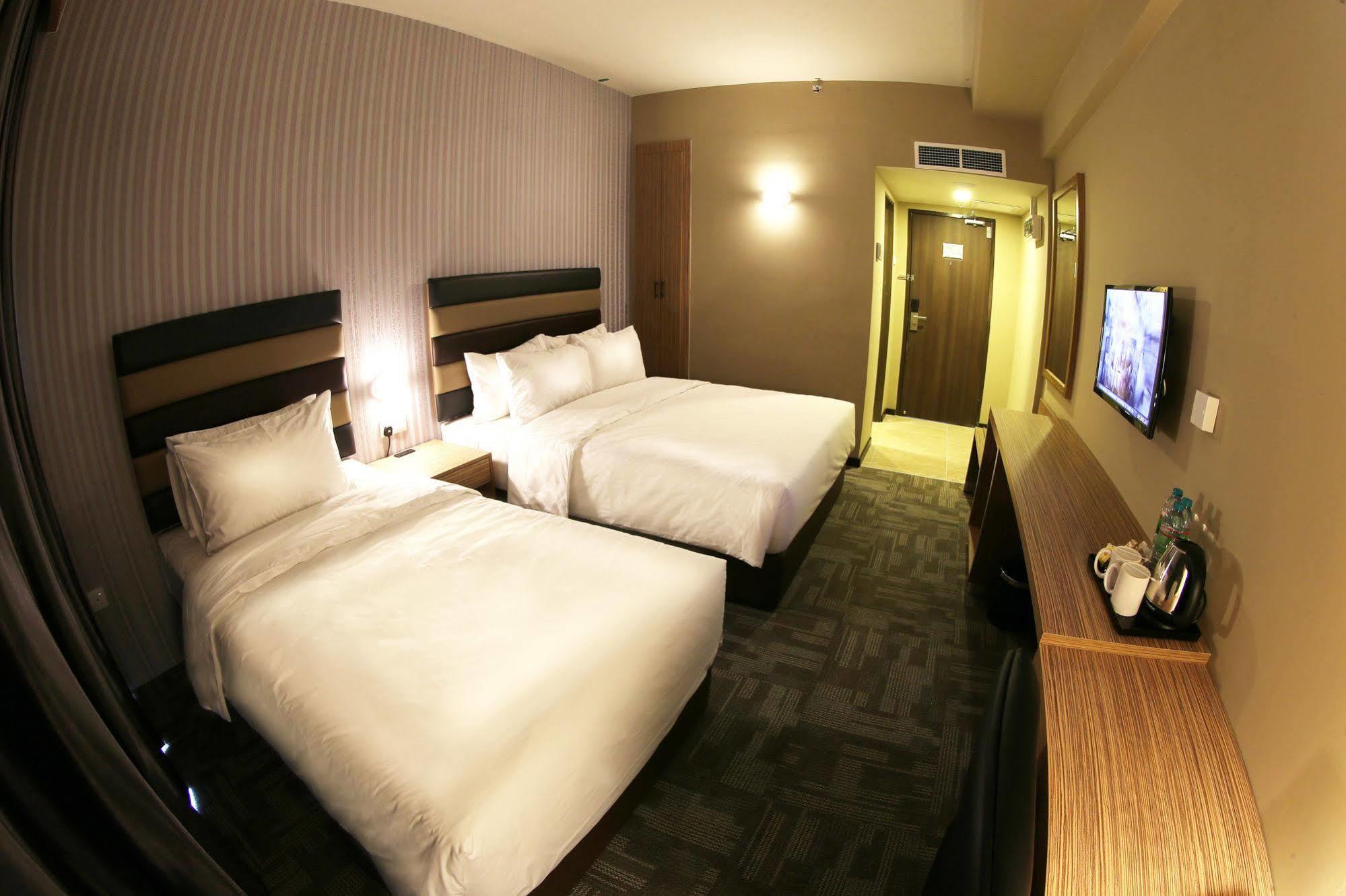 Sem9 Senai Hotell Kulai Eksteriør bilde